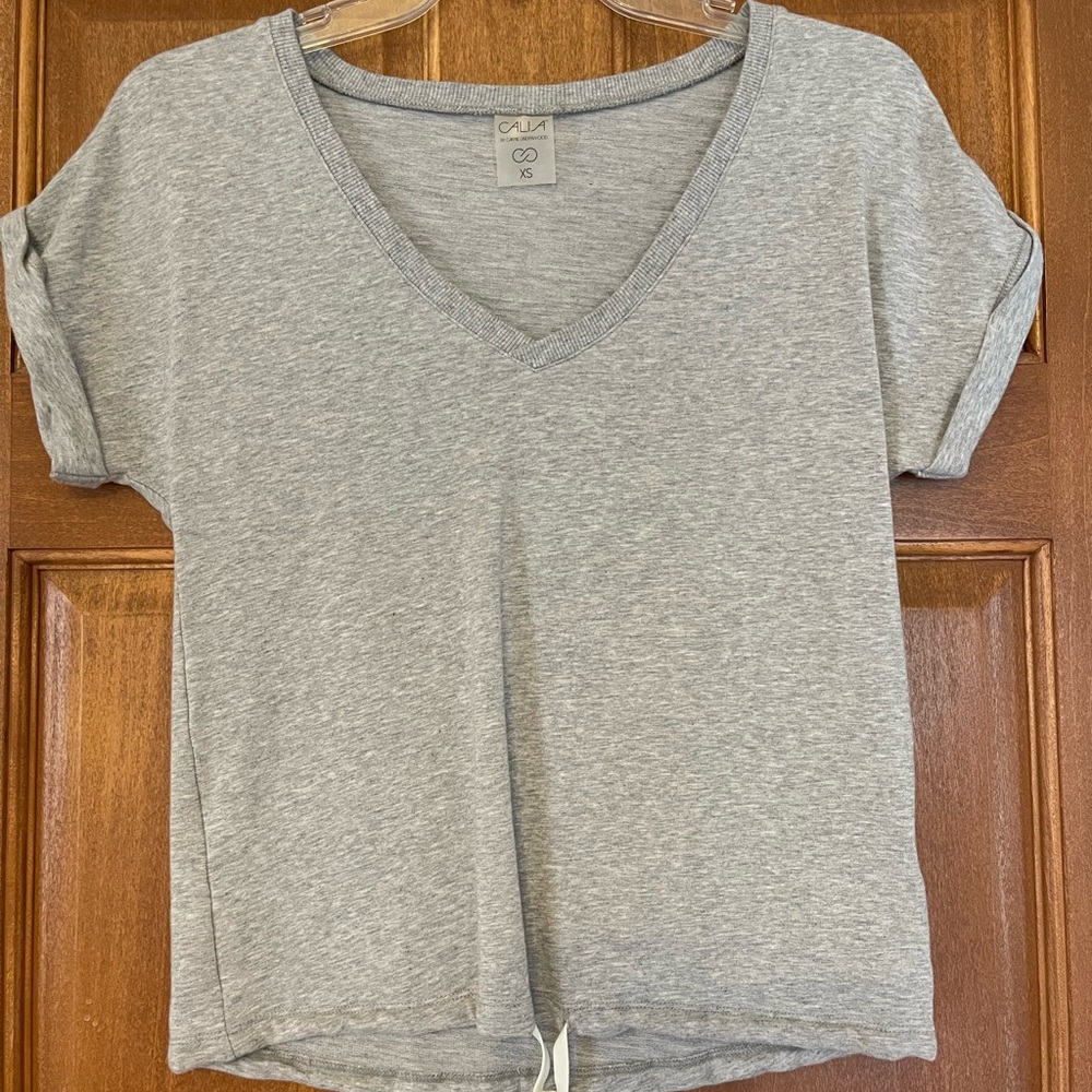 CALIA by Carrie Underwood Gray V-Neck Top